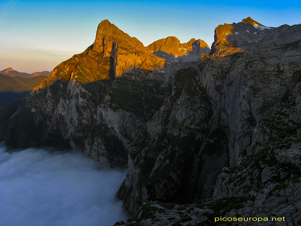 Peña Remoña desde el mirador del Cable, en la parte superior del Teleférico de Fuente Dé, Parque Nacional de Picos de Europa