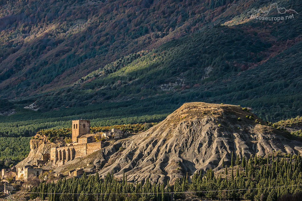 Foto: Yesa, Pre Pirineos entre Navarra y Huesca